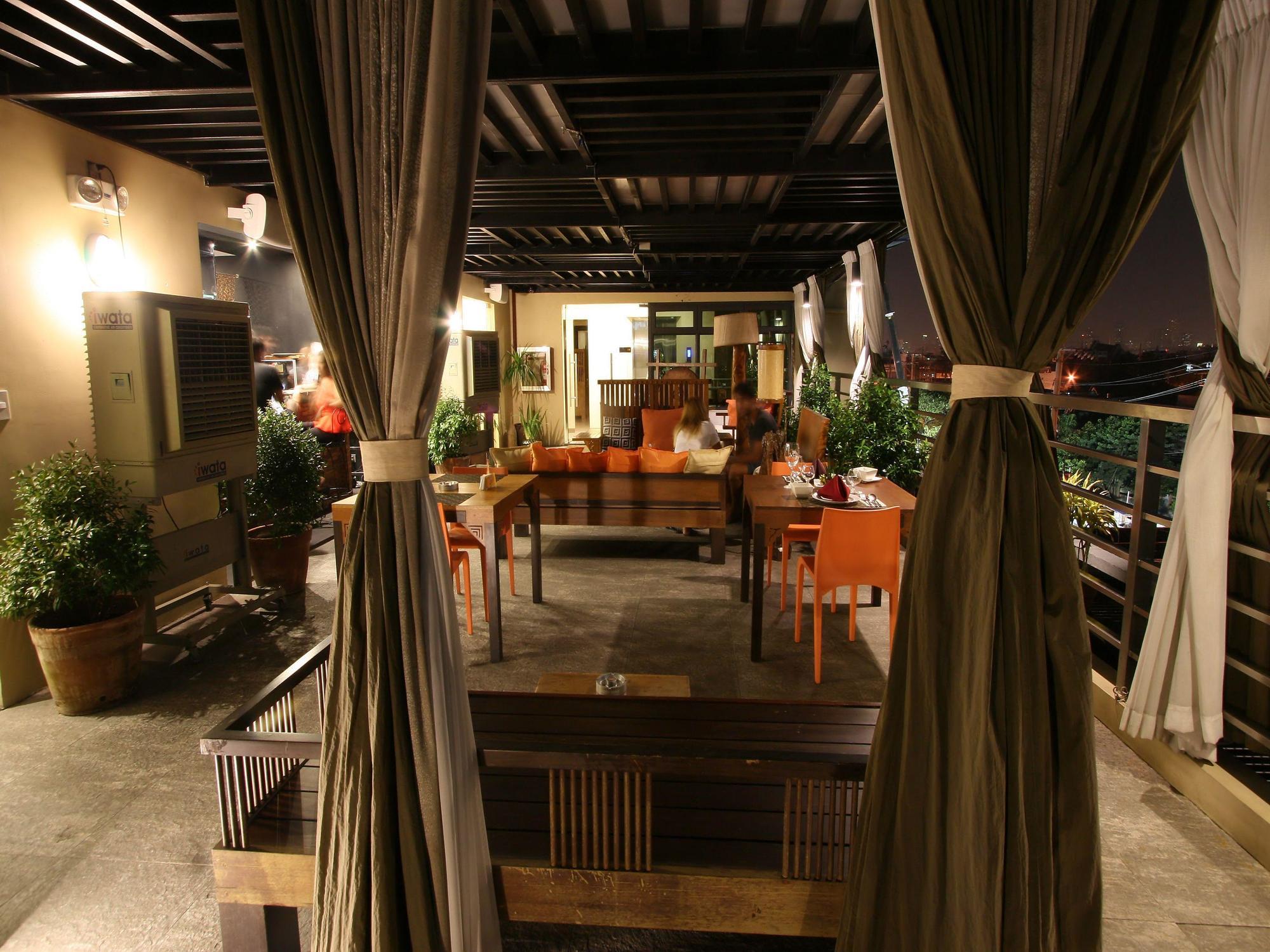 The Suez Serviced Studios Makati Makati City Extérieur photo
