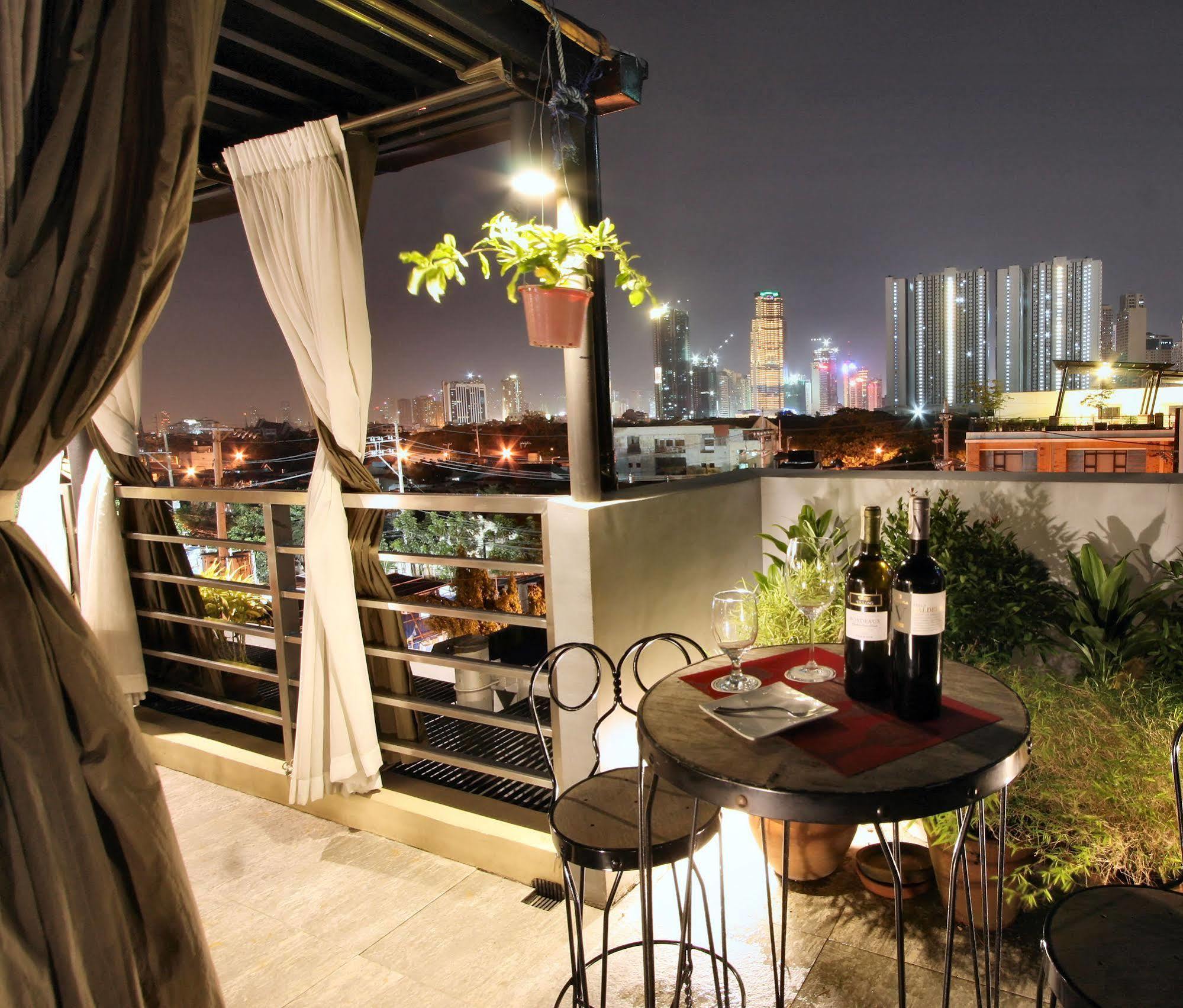 The Suez Serviced Studios Makati Makati City Extérieur photo