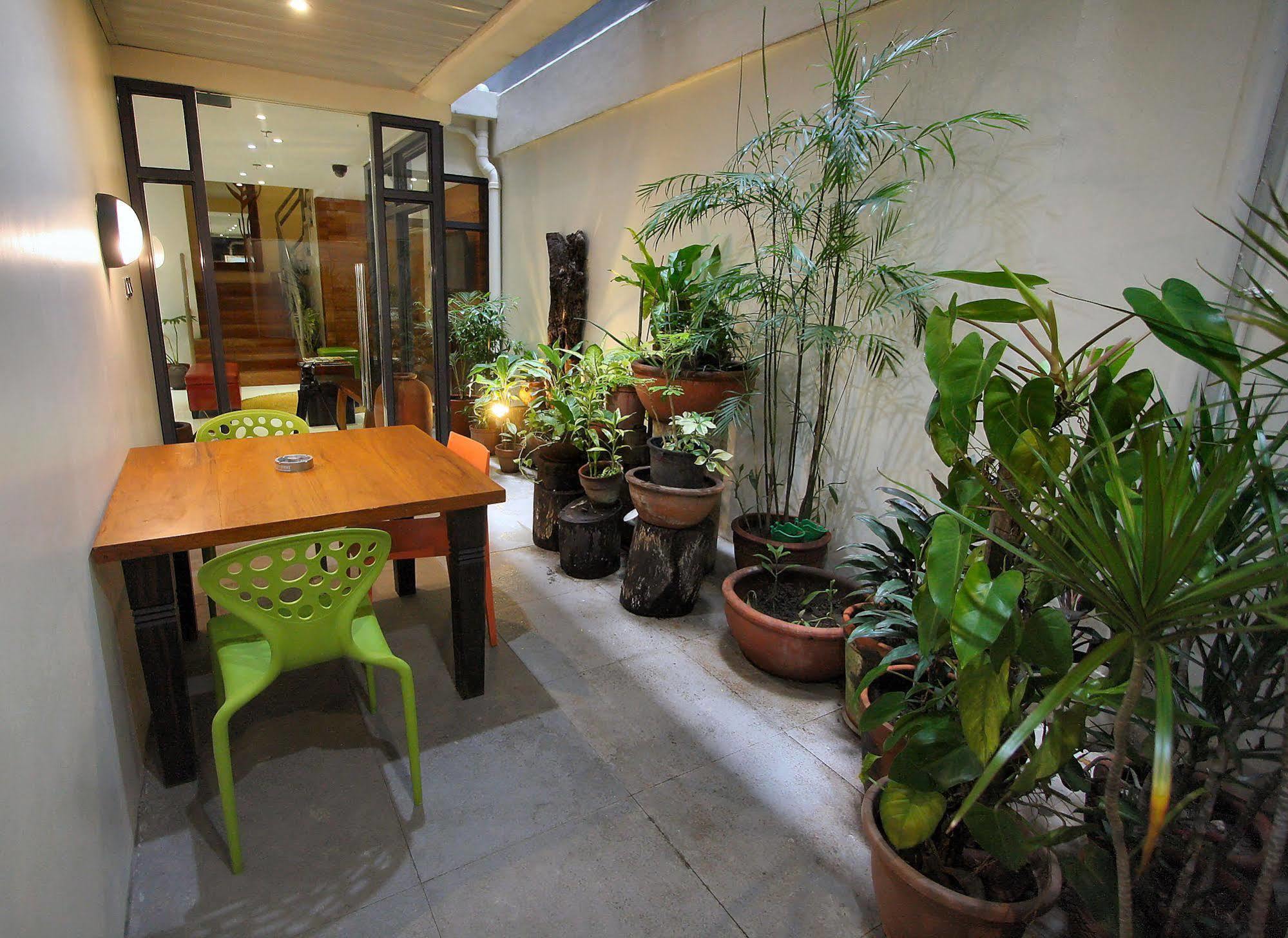The Suez Serviced Studios Makati Makati City Extérieur photo