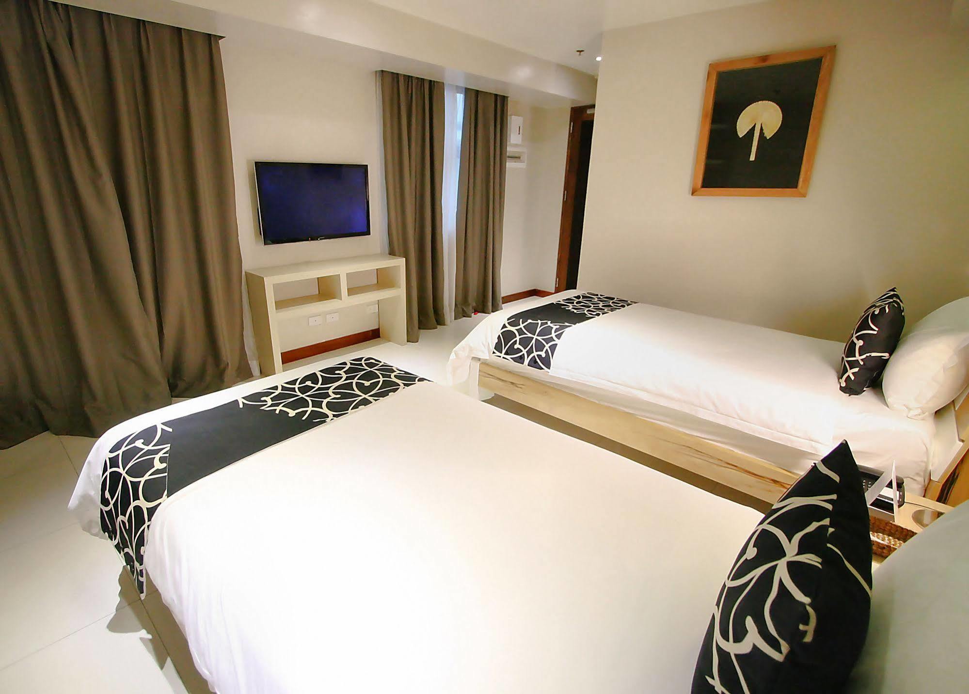 The Suez Serviced Studios Makati Makati City Extérieur photo