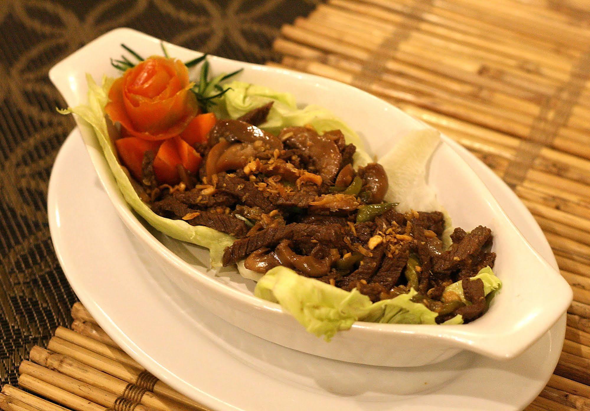 The Suez Serviced Studios Makati Makati City Extérieur photo