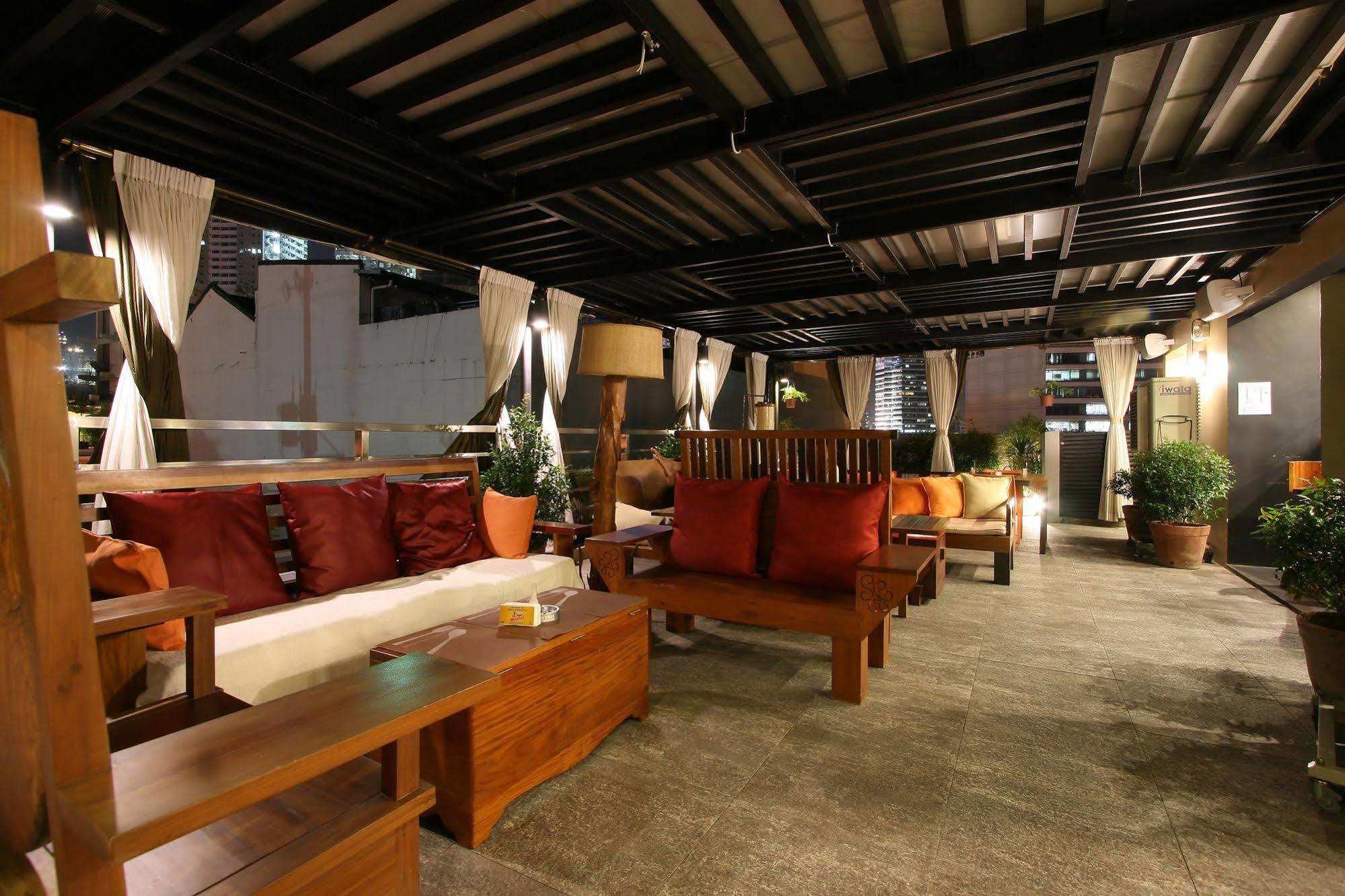 The Suez Serviced Studios Makati Makati City Extérieur photo